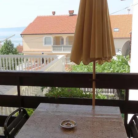 Sweet And Simple Sea View *