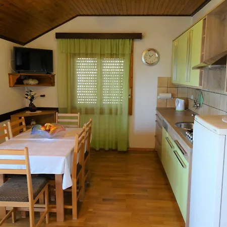 Sweet And Simple Sea View Crikvenica